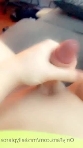 Mrskellypierce - New snap coming soon - had to get a second phone