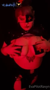 Evapilotravyn - Sucking until he cums all over my face and tits