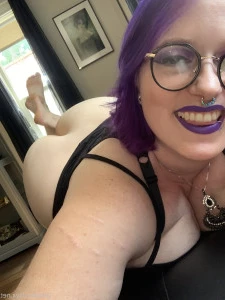 You_need_nyx - Do you want a sniff