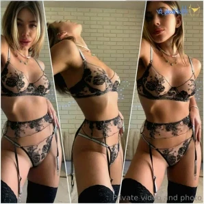 Latexprincessvip - Sexy kitty anna_moore loves DILDOS and shoots the