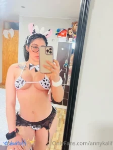 Annykalif - FUCKING A MARRIED MAN His wife doesnt fuck him I might be