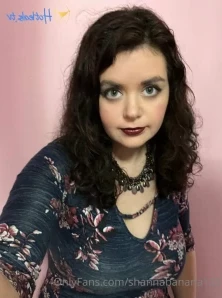 Shannabanana123 - Picture of me in the outfit I wore tonight for New