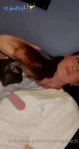Viktoriapeach - kiss my lips