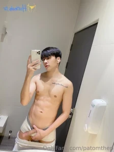 Patomthep - Play with me