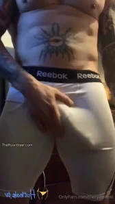 Ryansteelfree - You like that bulge and do you want to see it Also