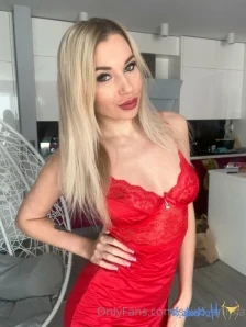 Sexxiarinka - 𝐓𝐡𝐢𝐬 𝐠𝐢𝐫𝐥 𝐬