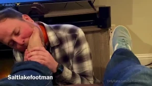 Saltlakefootman - Wanna watch a Mississippi hunk of man use my face as