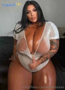 Ashbovaxo - Do I look good in this color