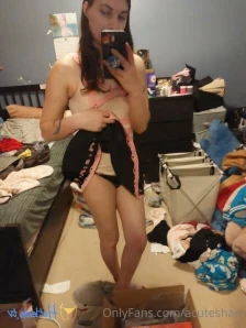 Acuteshark - just enjoying my bath maybe you should cum and join me