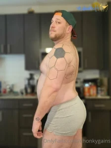 Chonkygains - Exjock pig turning into a real hog