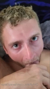 Wrestlerpr - The room was just peachy 