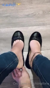Ninaftme - I really need someone to massage my soles today 