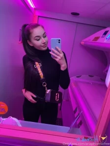 Ariaphoenixfree - I m hornyyyyy write me and let me get you horny too part 4