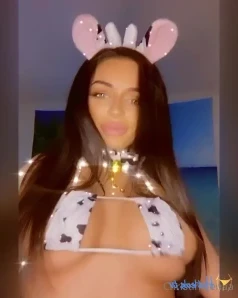 Christinaenaa - Sending this full video to your dms at 6 30 pm so part 3