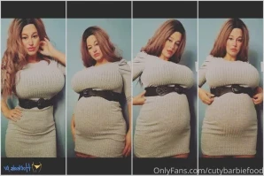 Cutybarby - Big balloon air video Lingerie part 2