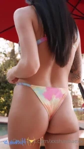 Xxshaybaexx - So hot even in the pool Taking it all off