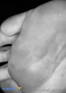 Small_girl_feet - Worshiping my toes 0 55 long video