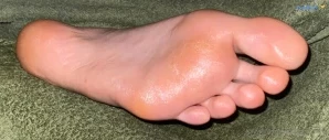 Small_girl_feet - They just woke up
