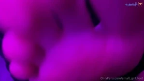 Small_girl_feet - amp video in a few hours