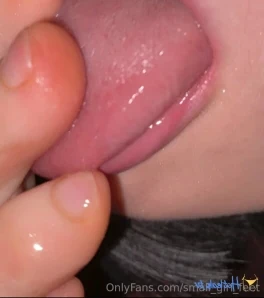 Small_girl_feet - They are so soft