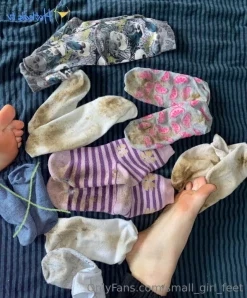 Small_girl_feet - Do you want my used smelly socks