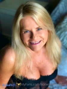 Hotwifecandyfree - Happy TT Candy