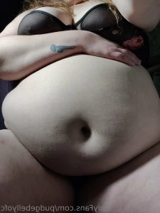 Pudgebellyofc - Releasing the belly after eating a pizza A classic is