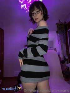 Starryxmarie - do yall want some booty or titty in ur DMs tonight DM