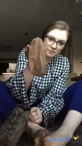 Itskinkerbell_feet - Would you let me lock you up if I asked nicely
