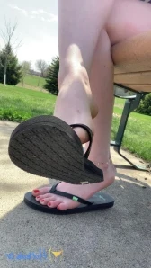 Itskinkerbell_feet - I m practicing for my Hawaiian vacation in 2024