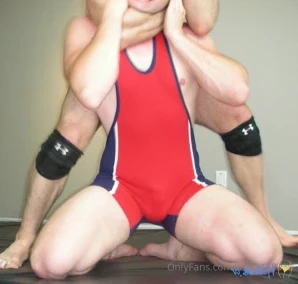 Leon_cyrus - Working out and dieting slowly showing some results