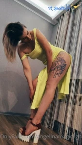 Kari_lazareva - side eye