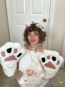 Realmkittenfree - breed me p