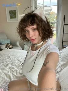 Realmkittenfree - white kitten