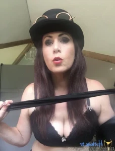 Sensualenglishrose - See my pretty face whilst I m being royally