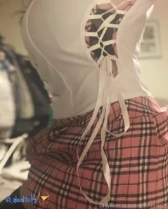 Sensualenglishrose - See my sexy dance in my maid s outfit x