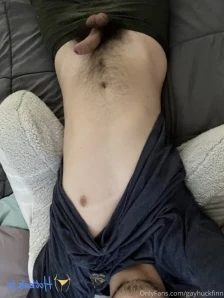 Uncutguyfromfl - Whose hungry for hairy hole today