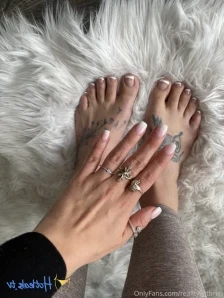 Itsreallyrissfree - Happy Tuesday