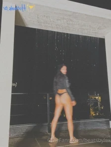 Francesca.official - Having a blast with some old-school fun