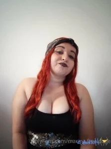 Cynnbee - Found my self alone and spent my time playing with stress