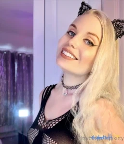 Ittybittyprettykittyppv - Am I shiny enough for you
