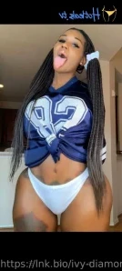 Ivvyanne - How are you babe can I do something for you