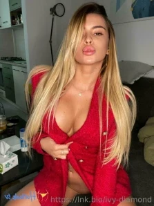 Ivvyanne - I m horny and ready to make you feel the same