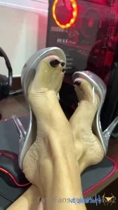 Sisilva007free - Look my shoes part 2