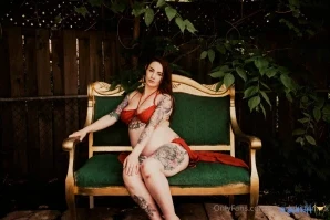 Suicidekittenxxx - Hey loves I m back After a 2-year break I m