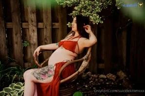 Suicidekittenxxx - Happy Humpday everyone Hope your day s as good as