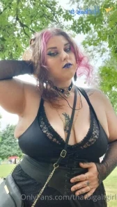 Girlychaos - enjoy photo dump of me in oasis alone and playing wit my