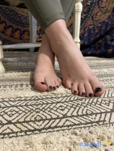 Kayla.footsie - POV you re beneath me trying to worship my feet while