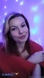 Alt_girl_nextdoor - Just chilling in bed would you like to join me You