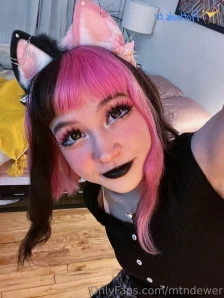 Mtndwr - i ll be sending out a set of me in this outfit in ur dms soon
